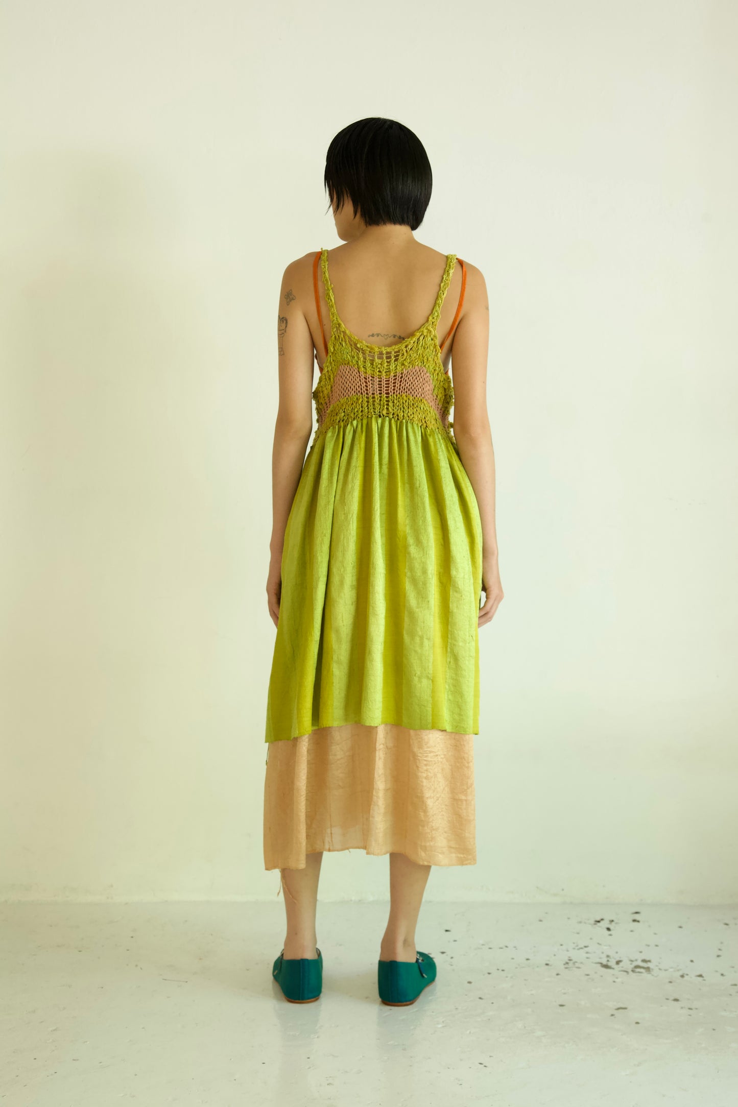Debris Knit Hand-Spun Thai Silk Woven Scarf Long Sleeve Split Tunic Dress (verdant)