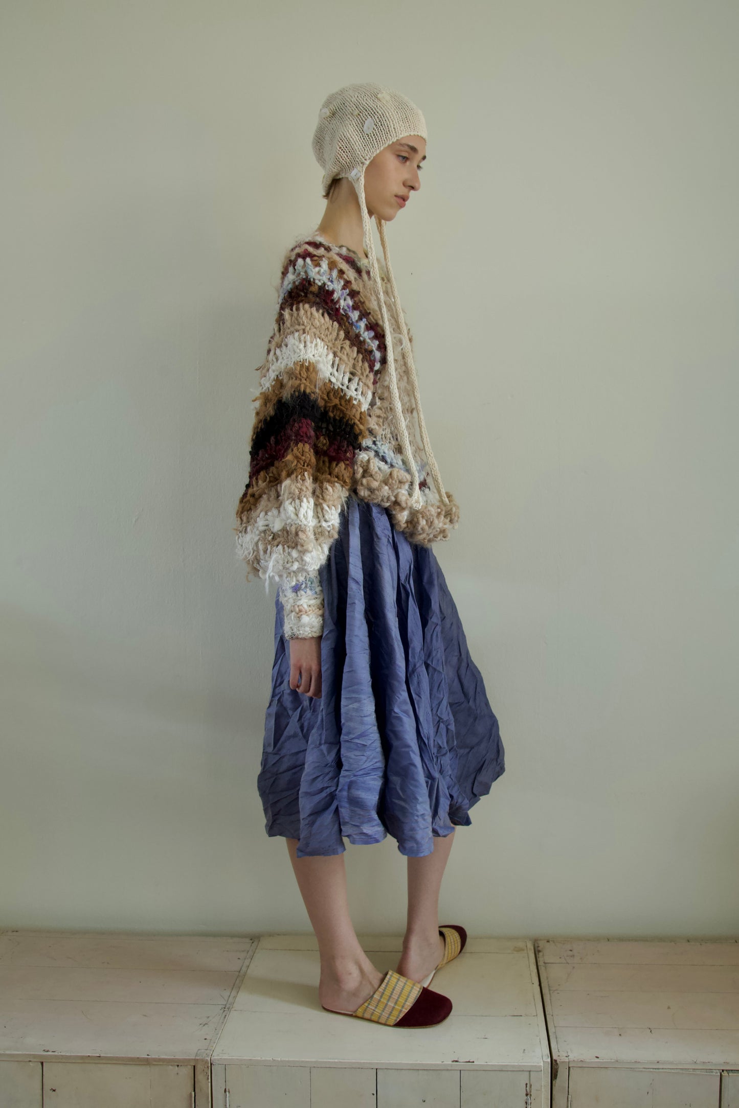 Debris 'I Spy' Organic Cotton Pearly Buttons and Beaded Knit Bonnet