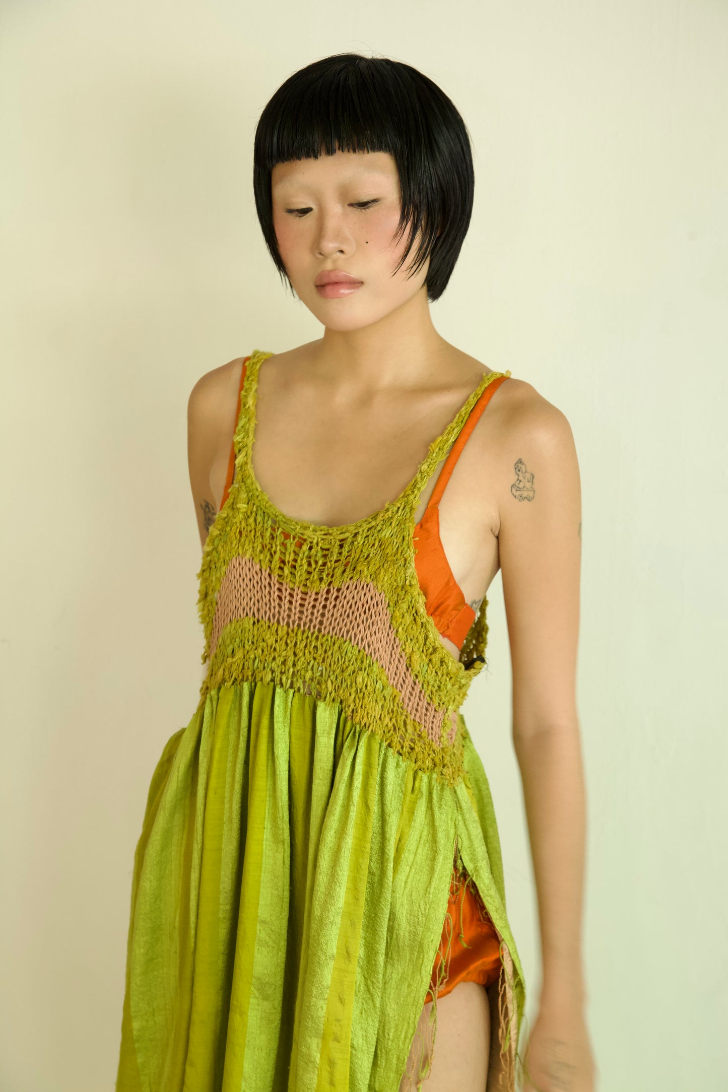 Debris Knit Hand-Spun Thai Silk Woven Scarf Long Sleeve Split Tunic Dress (verdant)