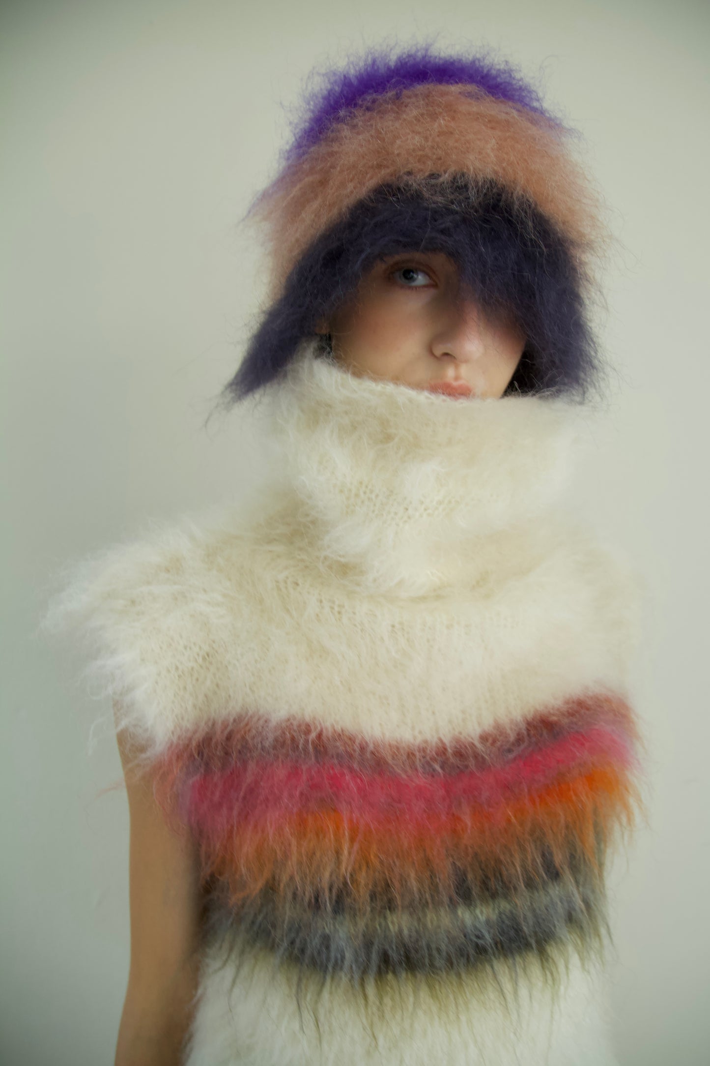 Original Blur Brushed Mohair Unisex Long Neck Vest (paradise)